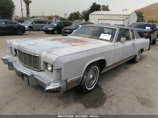 1975 LINCOLN TOWN CAR VIN: 5Y81A845989