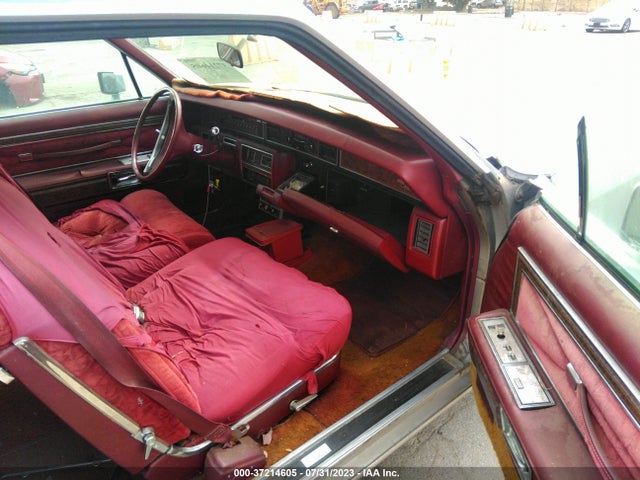 1975 LINCOLN TOWN CAR VIN: 5Y81A845989