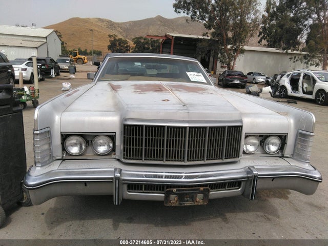1975 LINCOLN TOWN CAR VIN: 5Y81A845989