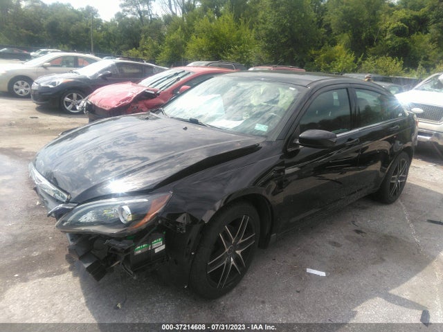 1C3CCBBG8EN116992 Chrysler 200 Touring