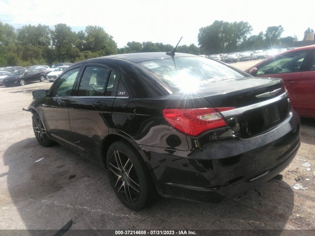 1C3CCBBG8EN116992 Chrysler 200 Touring