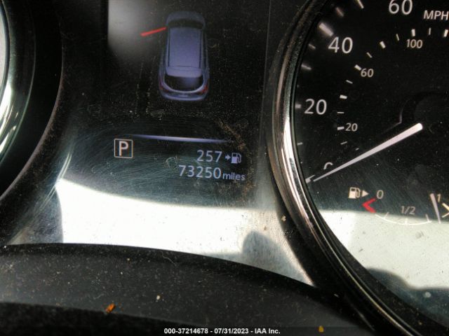 JN1BJ1CP0HW002587 Nissan Rogue Sport Sv