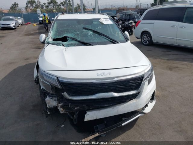 KNDEU2AA8N7266037 KIA SELTOS S