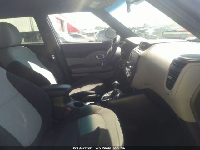 KNDJN2A2XF7769008 KIA Soul Base