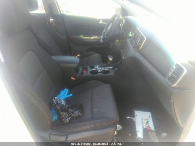 KNDPM3AC2H7163796 KIA Sportage Lx