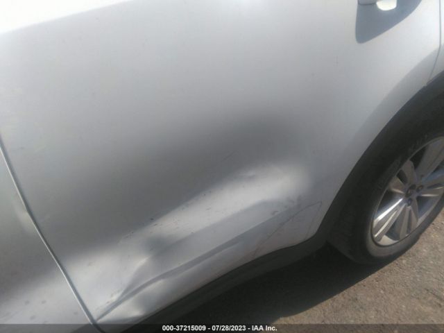 KNDPM3AC2H7163796 KIA Sportage Lx