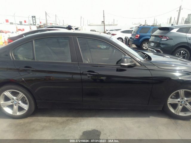 WBA3B1C50EP678781 BMW 3 Series 320i