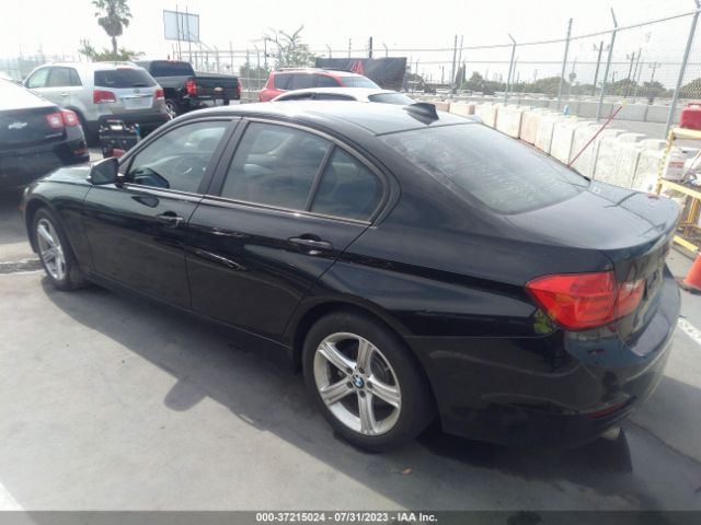 WBA3B1C50EP678781 BMW 3 Series 320i