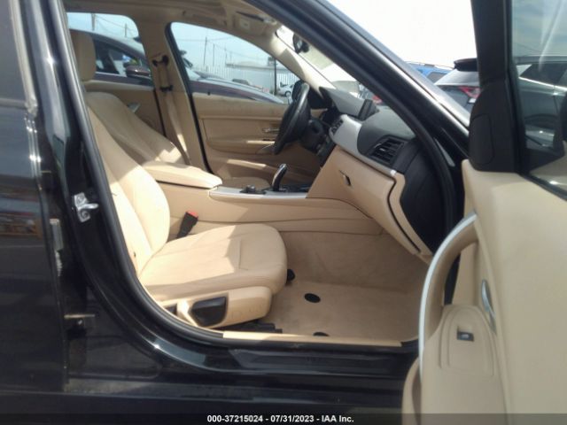 WBA3B1C50EP678781 BMW 3 Series 320i