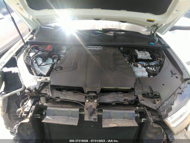 WA1LHAF71JD019905 Audi Q7 Premium Plus