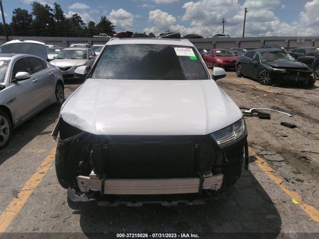 WA1LHAF71JD019905 Audi Q7 Premium Plus