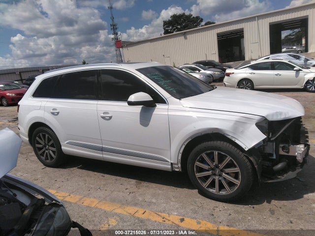 WA1LHAF71JD019905 Audi Q7 Premium Plus