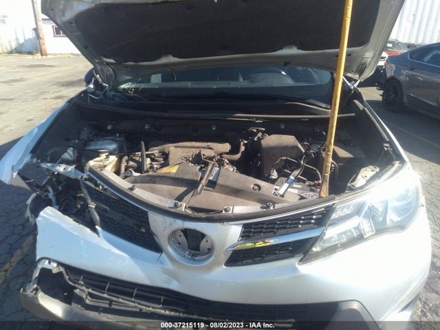 Toyota RAV4 LE 2015 JTMBFREV7FD112182 Image 10