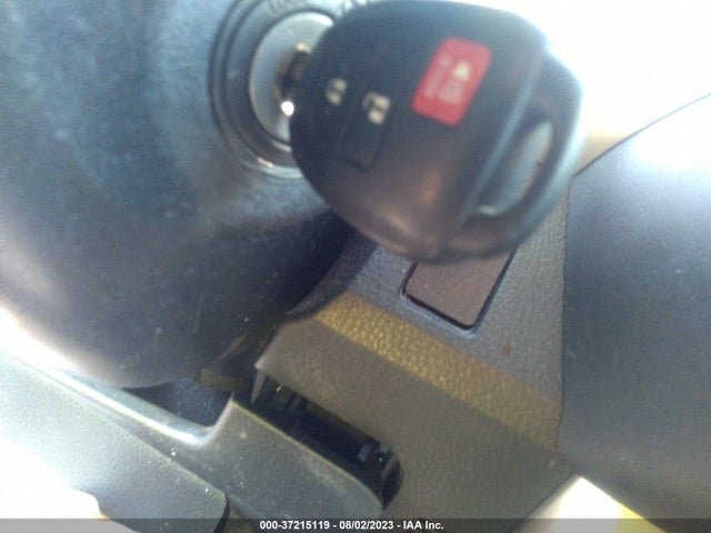 Toyota RAV4 LE 2015 JTMBFREV7FD112182 Image 11