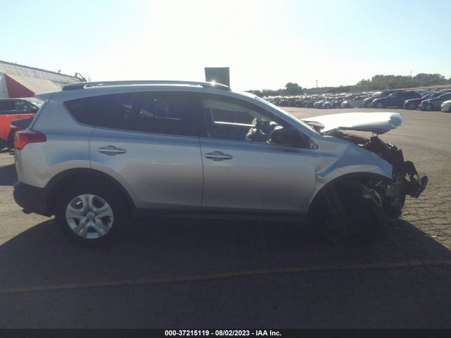 Toyota RAV4 LE 2015 JTMBFREV7FD112182 Image 13