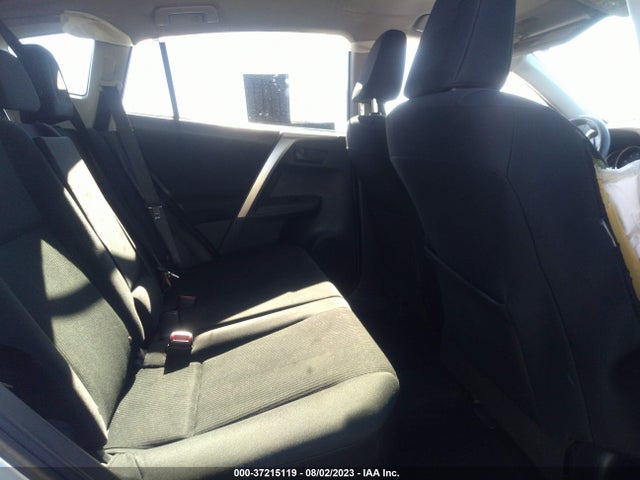Toyota RAV4 LE 2015 JTMBFREV7FD112182 Image 8
