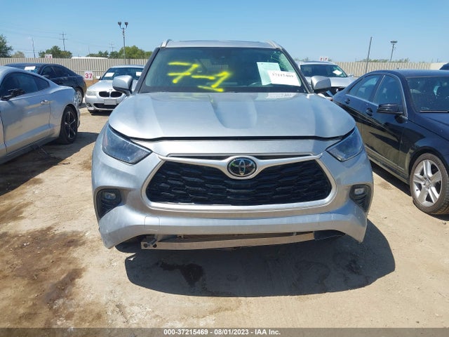 Toyota Highlander Xle 2022 5TDGZRAH0NS546475 Image 4