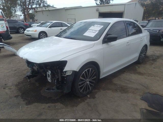 3VWD17AJ2GM276988 Volkswagen Jetta Sedan 1.8t Sport