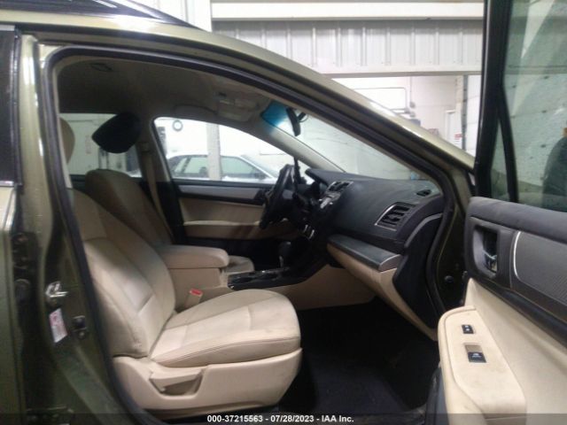 4S4BSACC9J3315972 Subaru Outback Premium