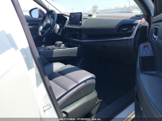 JN8BT3BA5PW003432 Nissan ROGUE SV