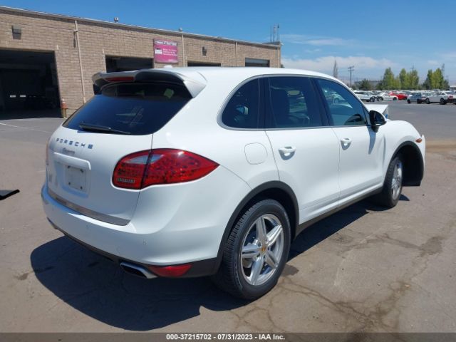 WP1AA2A28ELA93321 Porsche Cayenne