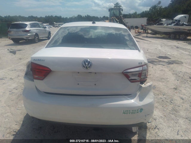 1VWBP7A35EC007745 Volkswagen PASSAT SE