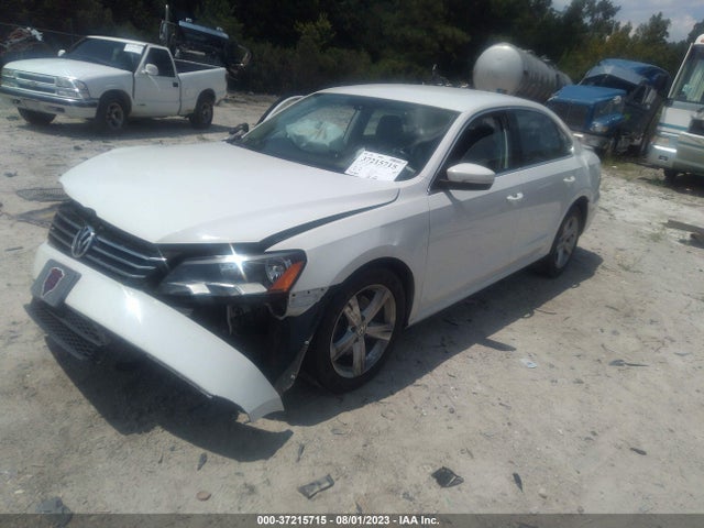 1VWBP7A35EC007745 Volkswagen PASSAT SE