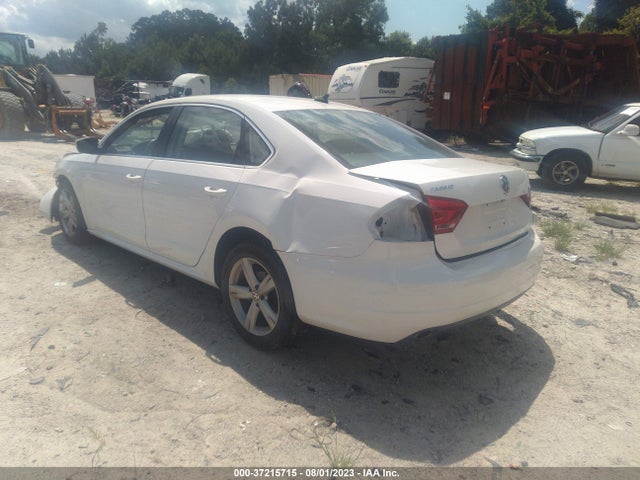 1VWBP7A35EC007745 Volkswagen PASSAT SE