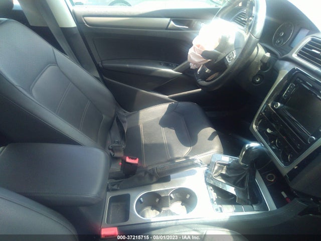 1VWBP7A35EC007745 Volkswagen PASSAT SE