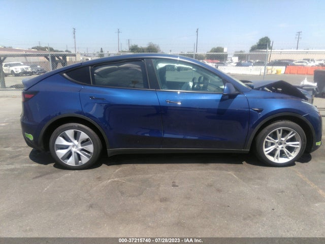 7SAYGDEE2PA041493 Tesla Model Y Long Range