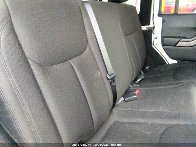 1C4BJWDG0HL584572 Jeep Wrangler Unlimited Sport