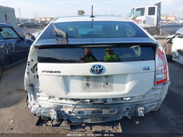 Toyota Prius Four 2015 JTDKN3DU4F1905837 Image 9