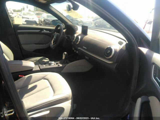 2018 AUDI A3 WAUB8GFF0J1094329 Photo 4