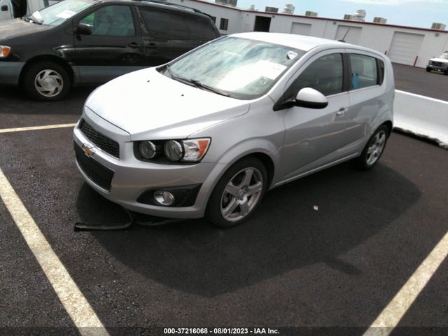 Chevrolet SONIC LTZ 2015 1G1JE6SB2F4199246 Image 2