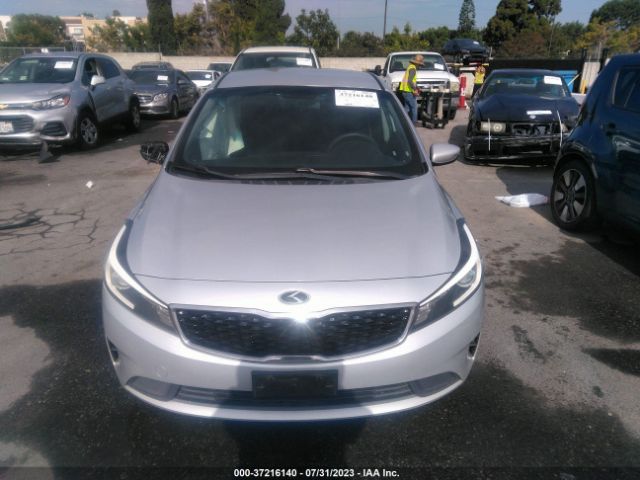 3KPFK4A74HE046960 KIA FORTE LX