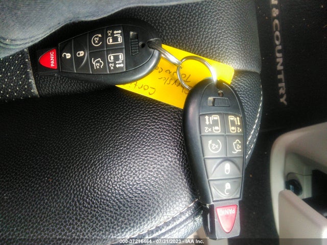 2C4RC1CG9ER132992 Chrysler Town & Country Touring-l