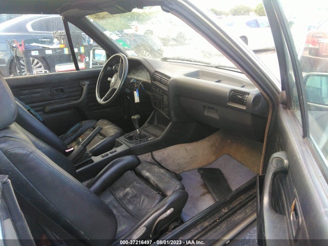 1988 BMW 325 I VIN: WBABB1304J1930643
