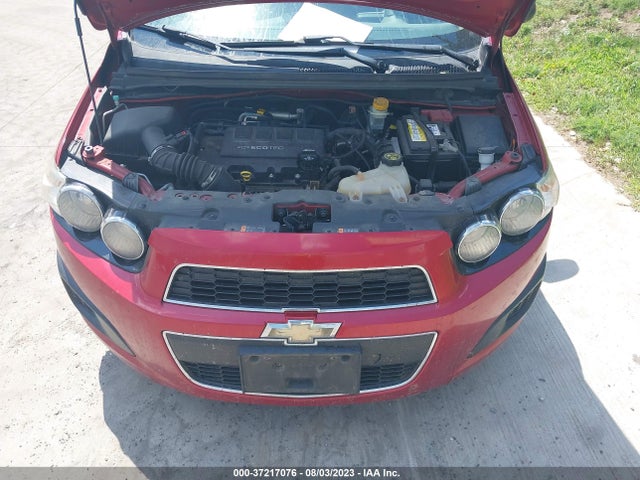 Chevrolet SONIC LT 2015 1G1JC5SB4F4177362 Image 10