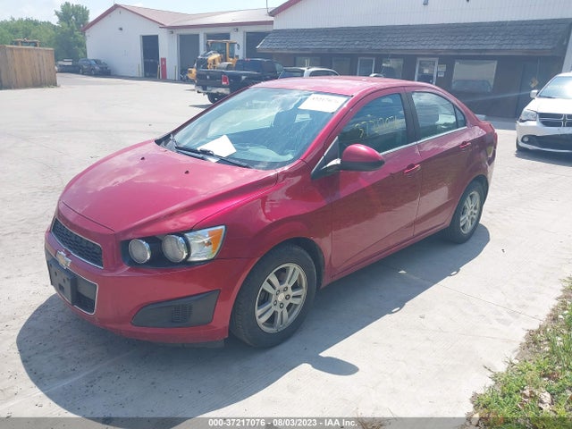 Chevrolet SONIC LT 2015 1G1JC5SB4F4177362 Image 2