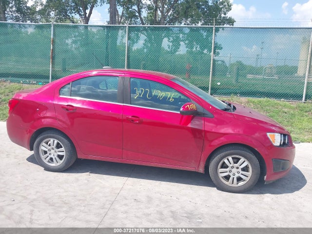Chevrolet SONIC LT 2015 1G1JC5SB4F4177362 Image 6