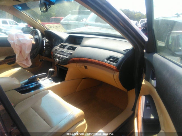 2011 HONDA ACCORD SDN EX-L VIN: 1HGCP2F8XBA023186