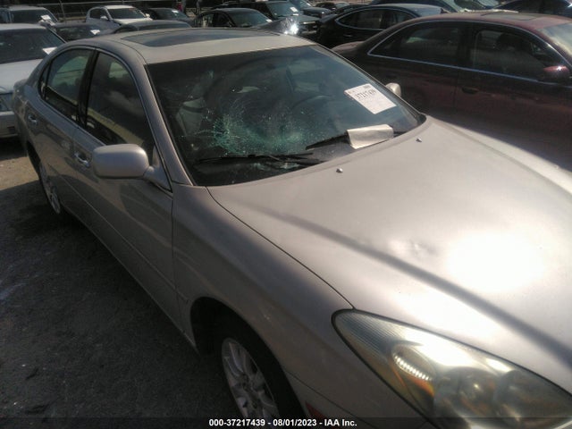 2002 LEXUS ES 300 VIN: JTHBF30G420060936
