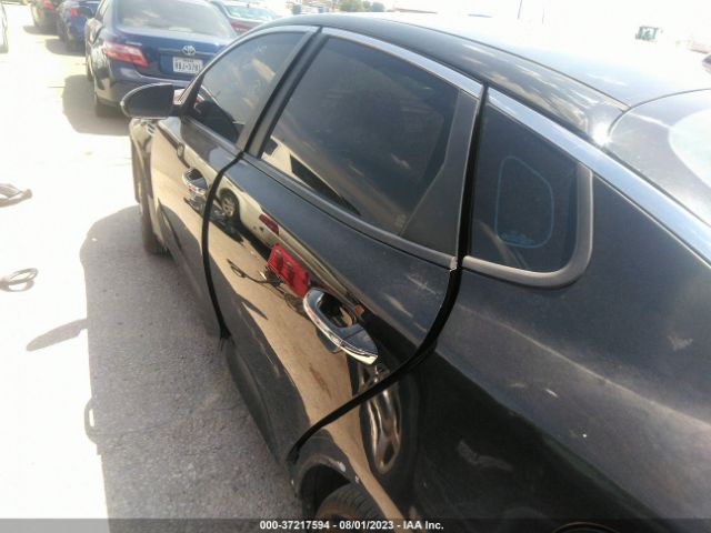 5XXGT4L31JG215776 KIA Optima Lx