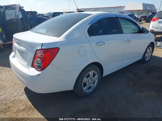 Chevrolet SONIC LS 2015 1G1JA5SH8F4140373 Image 5