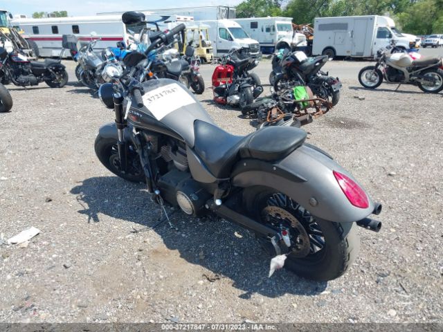 2015 VICTORY MOTORCYCLES GUNNER 5VPLB36N6F3037607 Photo 2