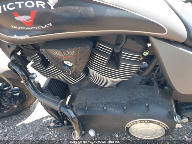 2015 VICTORY MOTORCYCLES GUNNER 5VPLB36N6F3037607 Photo 8
