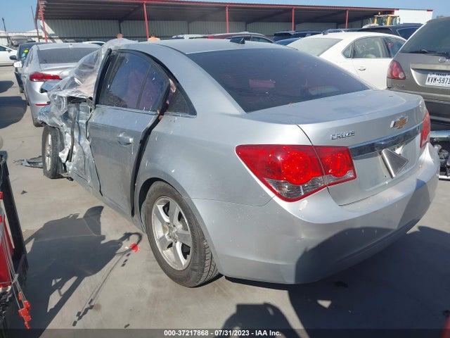 Chevrolet Cruze 1lt 2014 1G1PC5SB1E7261405 Image 3