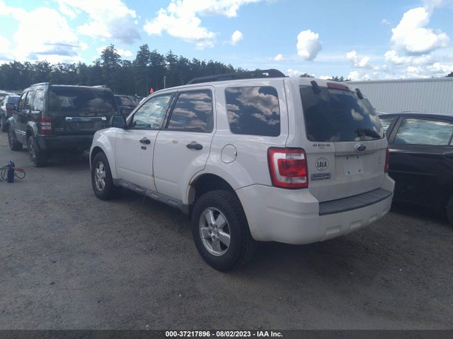 2009 FORD ESCAPE XLT VIN: 1FMCU037X9KC39661