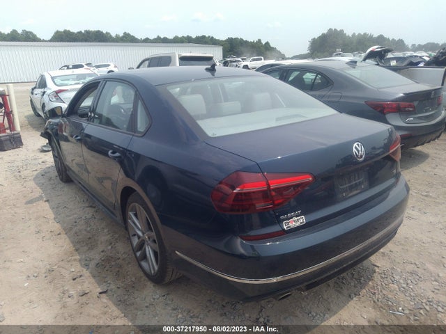 1VWAA7A30JC049585 Volkswagen Passat 2.0t S/r-line