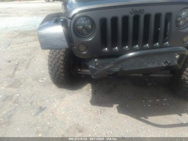 1C4BJWDG2JL821486 Jeep Wrangler Jk Unlimited Freedom Edition 4x4